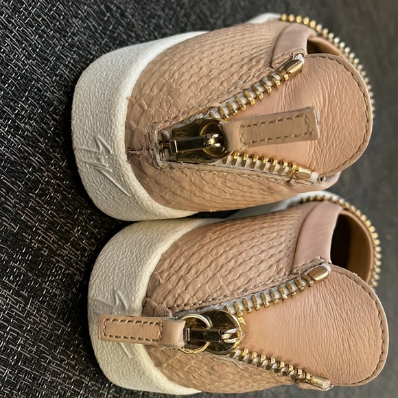 **SOLD** Giuseppe Zanotti pink embossed leather May slip-on sneakers - Picture 3 of 5